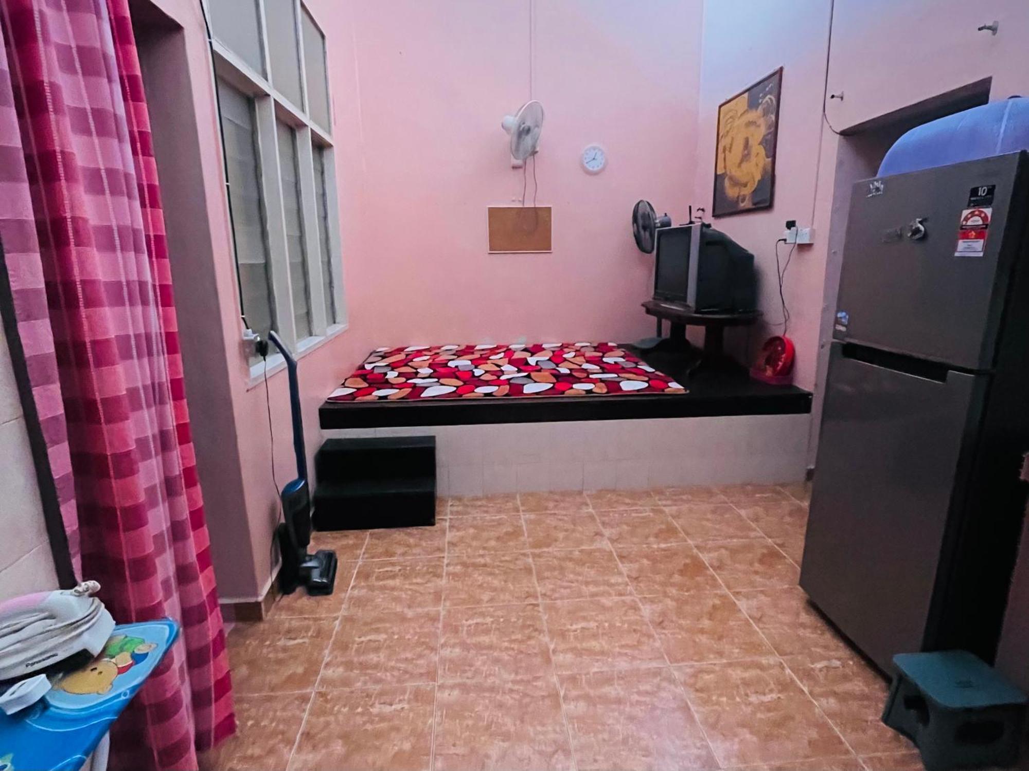 Kota Bharu Homestay Экстерьер фото